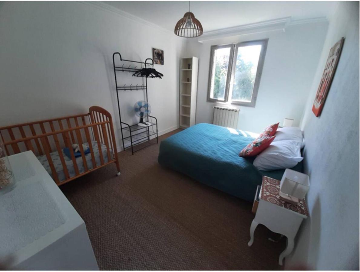 Maison Confort Et Repos Crecy-la-Chapelle Ngoại thất bức ảnh