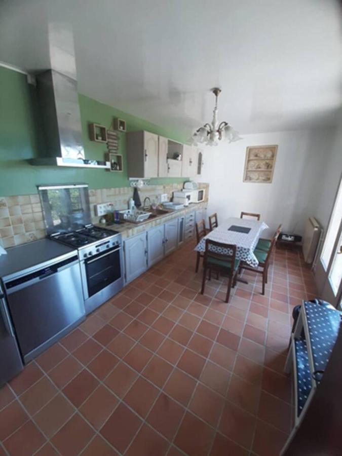 Maison Confort Et Repos Crecy-la-Chapelle Ngoại thất bức ảnh